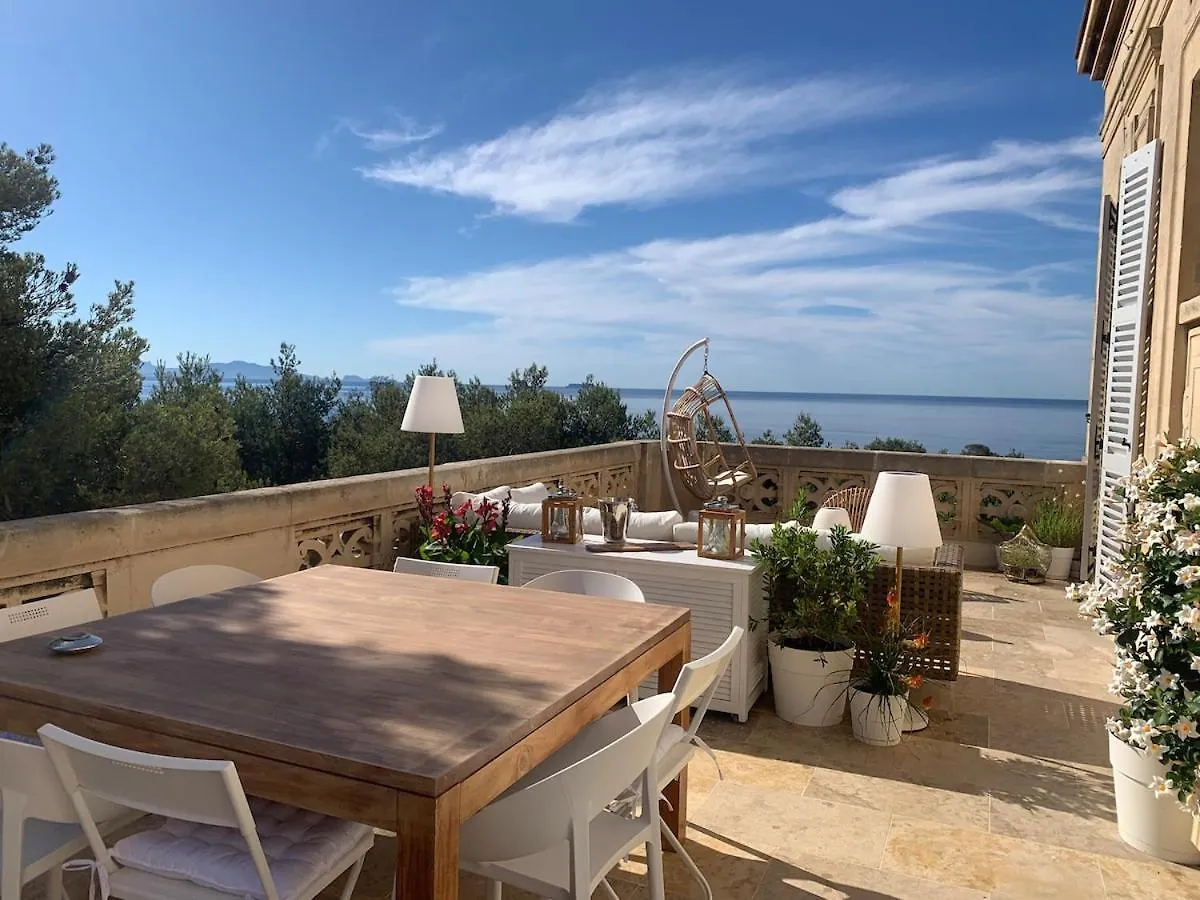 Vue Mer Exceptionnelle Dans Chateau Sausset-les-Pins