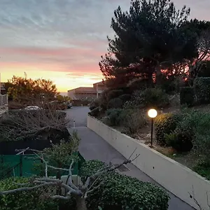 Entre Verdure Et Appartement
